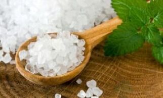 sāls vannas sēnīšu ārstēšanai